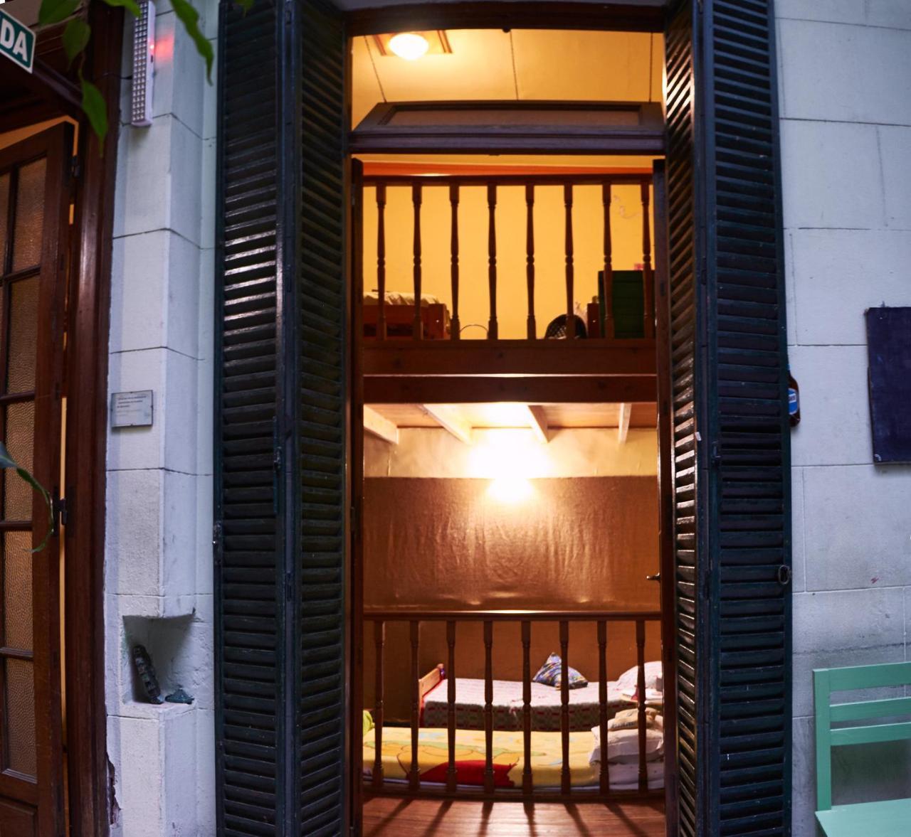 VI Luz Y Entre Hostel بوينس آيرس المظهر الخارجي الصورة